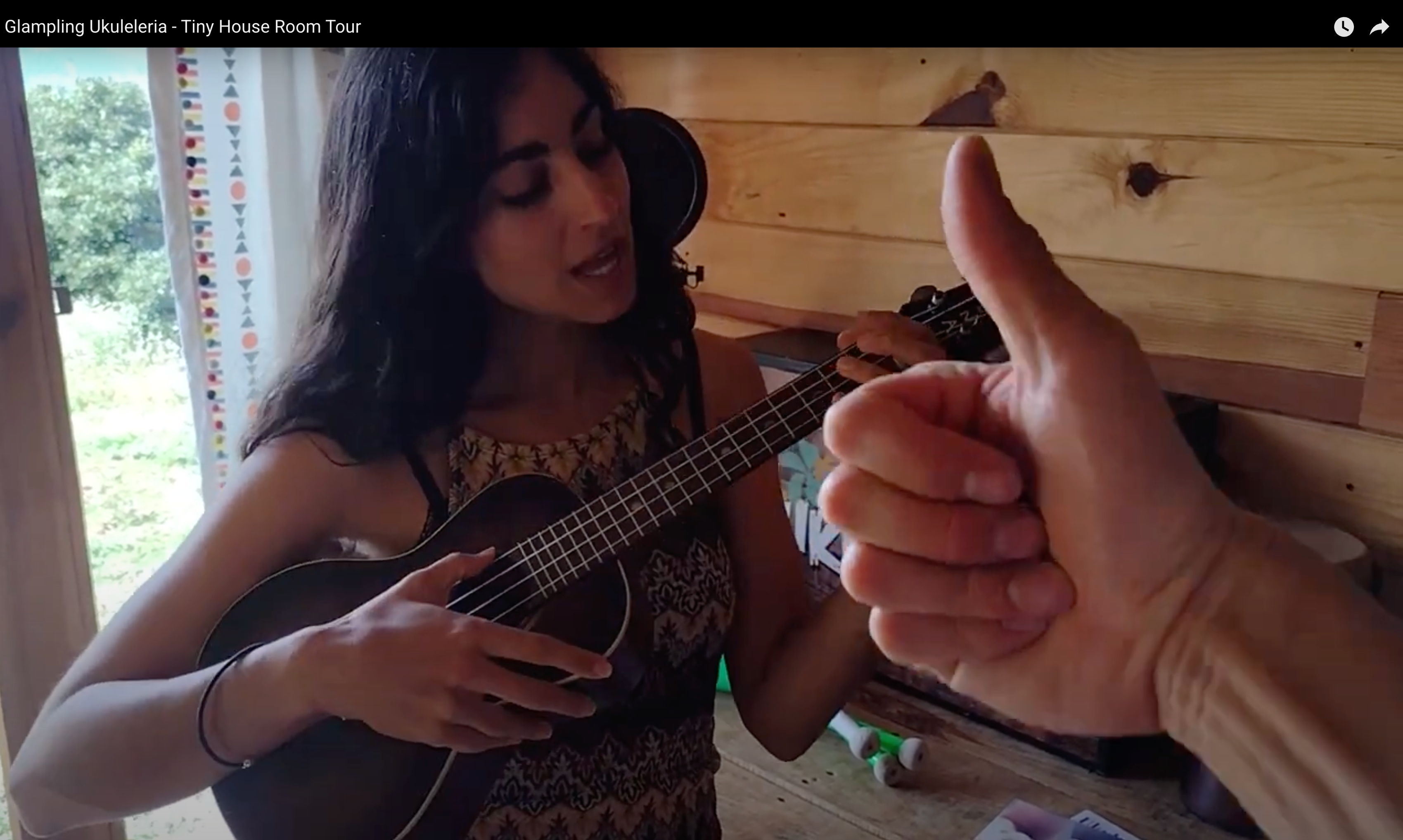 Cargar video: 